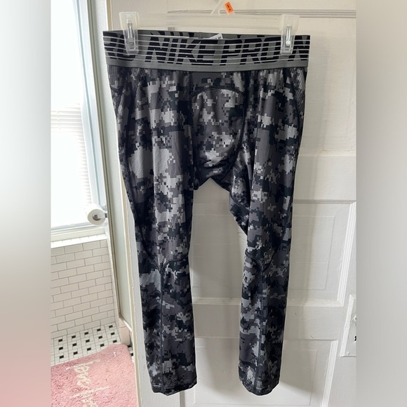 Nike Dry-Fit tights compression tight fit pants size large camo design - Picture 1 of 7